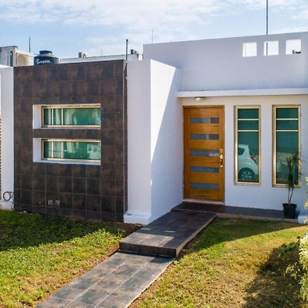 Casa moderna en segura Residencial Hacienda Chetumal Villa Exterior foto